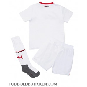 AC Milan Udebanetrøje Børn 2022-23 Kortærmet (+ Korte bukser)